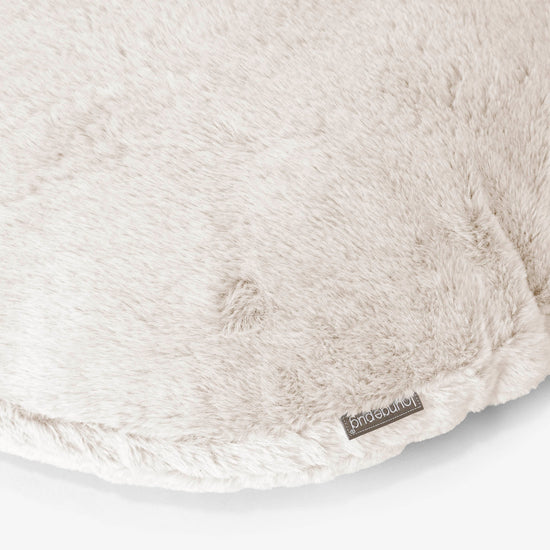 Pyöreä Tyynynsuojus 50cm - Kanitekoturkis Valkoinen 02