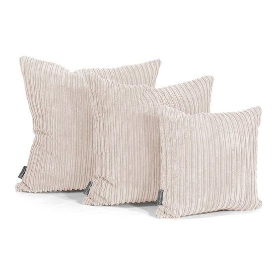 Jättityyny 70 x 70cm - Vakosametti Norsunluu 02