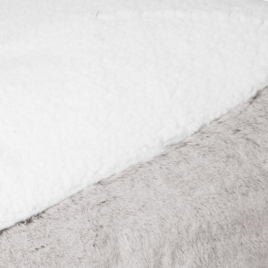 Sloucher Medium Koiranpeti - Kanitekoturkis Vaaleanharmaa 03