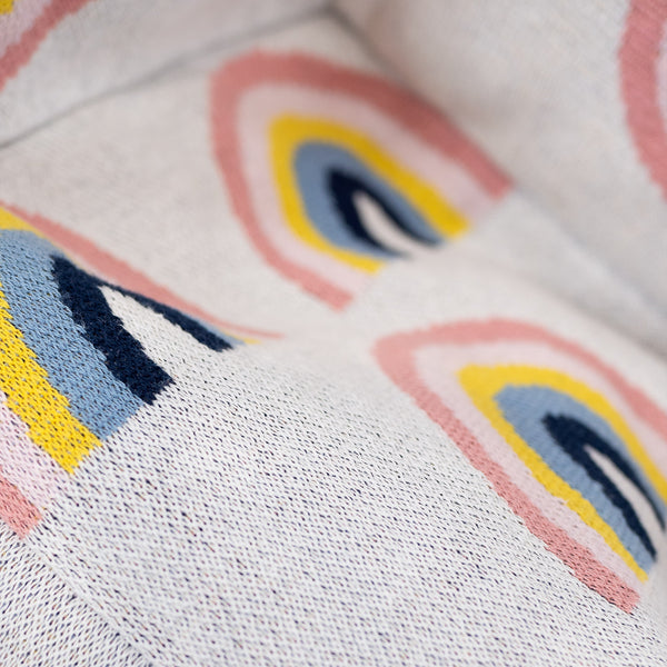 Taapero Nojatuoli 1-3 vuotta - Neulottu Sateenkaari Fabric Close-up Image