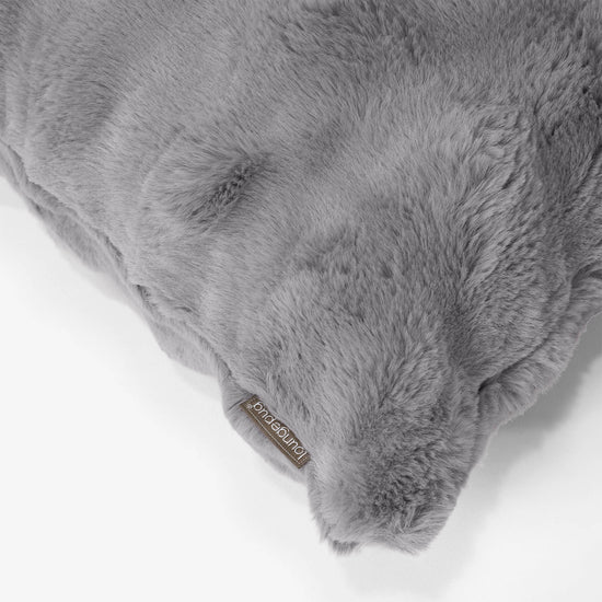 Tyynynsuojus 35 x 50cm - Tekoturkis Kupla Harmaa 02