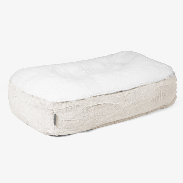 Sloucher Medium Koiranpeti - Kanitekoturkis Valkoinen 01