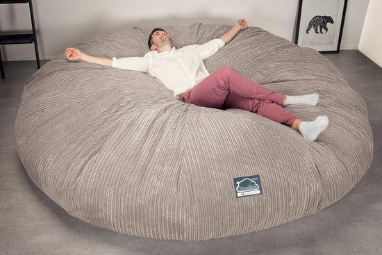 LOUNGE PUG, CloudSac 5000 XXXXXL - Suuri Muistivaahtotäytteinen Säkkituolisohva - Vakosametti Minkki