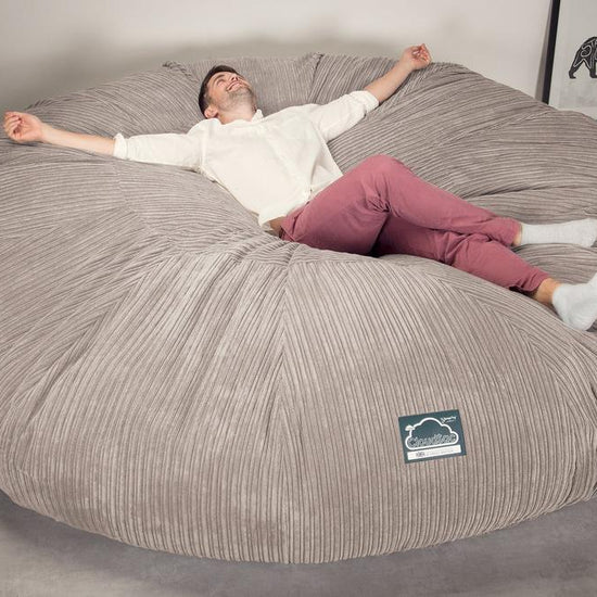 LOUNGE PUG, CloudSac 5000 XXXXXL - Suuri Muistivaahtotäytteinen Säkkituolisohva - Vakosametti Minkki