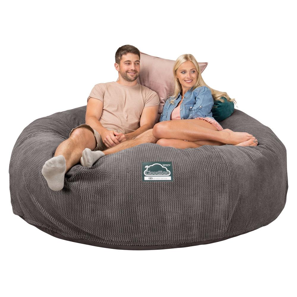 LOUNGE PUG, CloudSac 3000 XXL - Jättisuuri Muistivaahtotäytteinen Säkkituolisohva - Pompula Hiilen harmaa