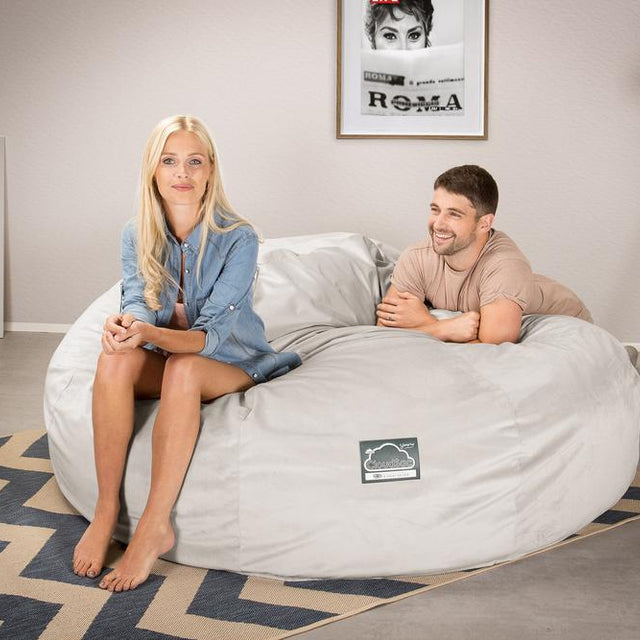 LOUNGE PUG, CloudSac 3000 XXL - Jättisuuri Muistivaahtotäytteinen Säkkituolisohva - Sametti Hopea
