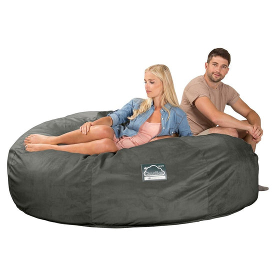 LOUNGE PUG, CloudSac 3000 XXL - Jättisuuri Muistivaahtotäytteinen Säkkituolisohva - Sametti Grafiitti