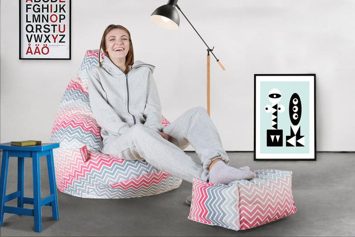 LOUNGE PUG®, Rahi Jakkara, Säkkituoli, Geometrinen Tulosta Vaaleanpunainen Chevron