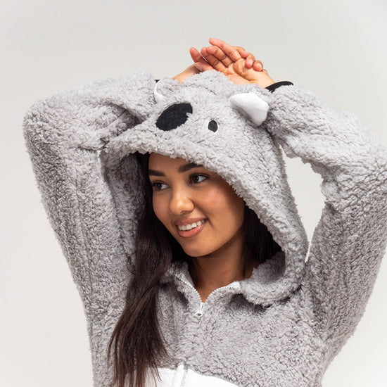 Naisten fleece-eläinhaalari - Koala 02